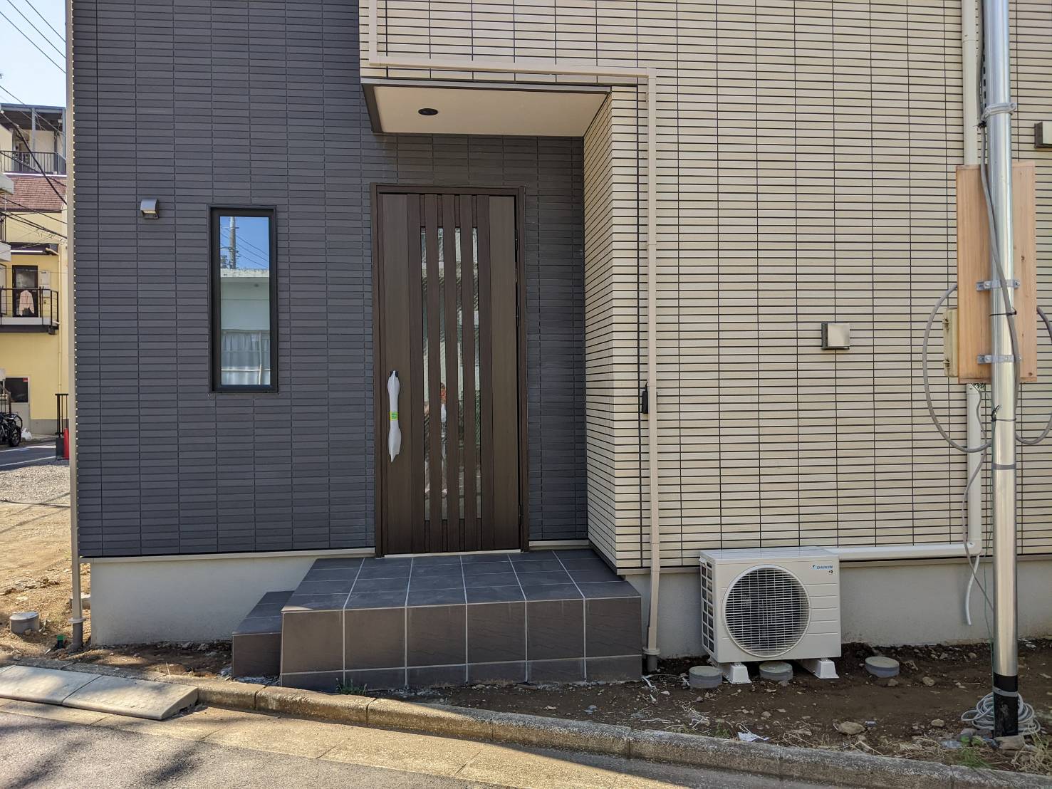 大田区蒲田のM様邸現場・2025撮影10月撮影│道路側から撮影した外構ビフォー3│