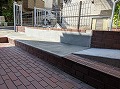 東京都O様邸リフォーム画像4/外構リフォームでピンク系ジョリパット仕上げをした門柱を新設し、インターホンとポスト、表札をつけた写真